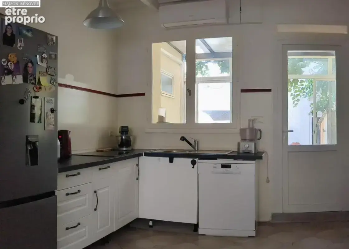 Ensemble immobilier/ 1 maison,1 dépendance,1 appartement en ville - photo 5