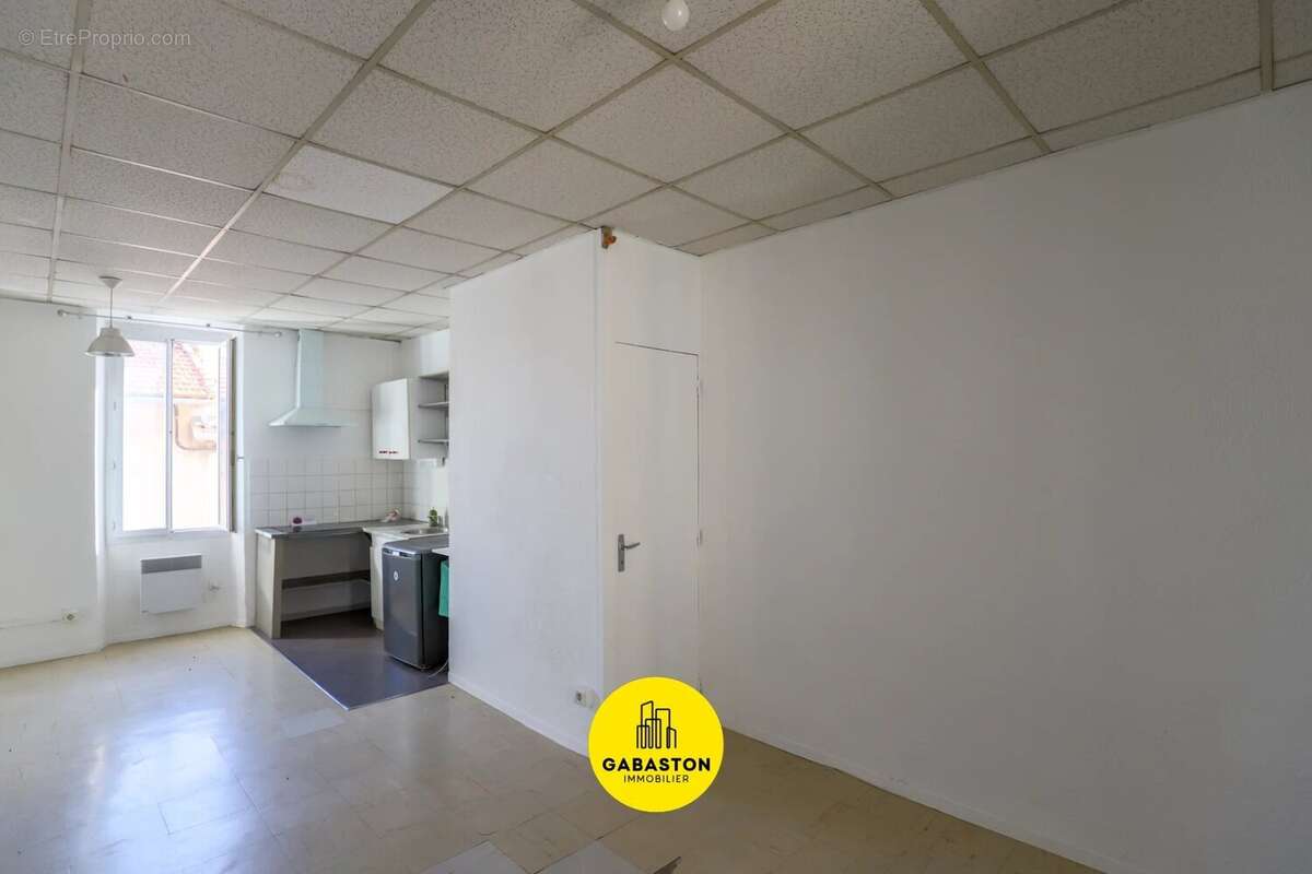 Appartement à MARSEILLE-9E