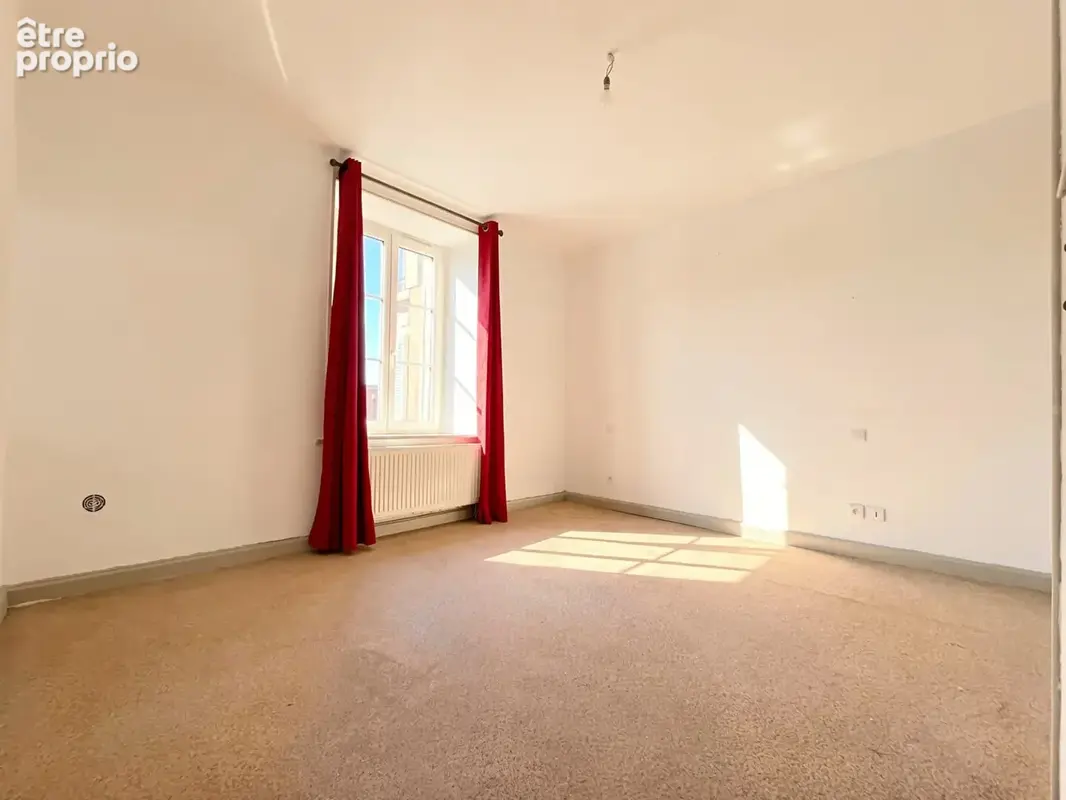 Immeuble avec 2 appartements et combles à Moutiers - 125 000 - photo 4
