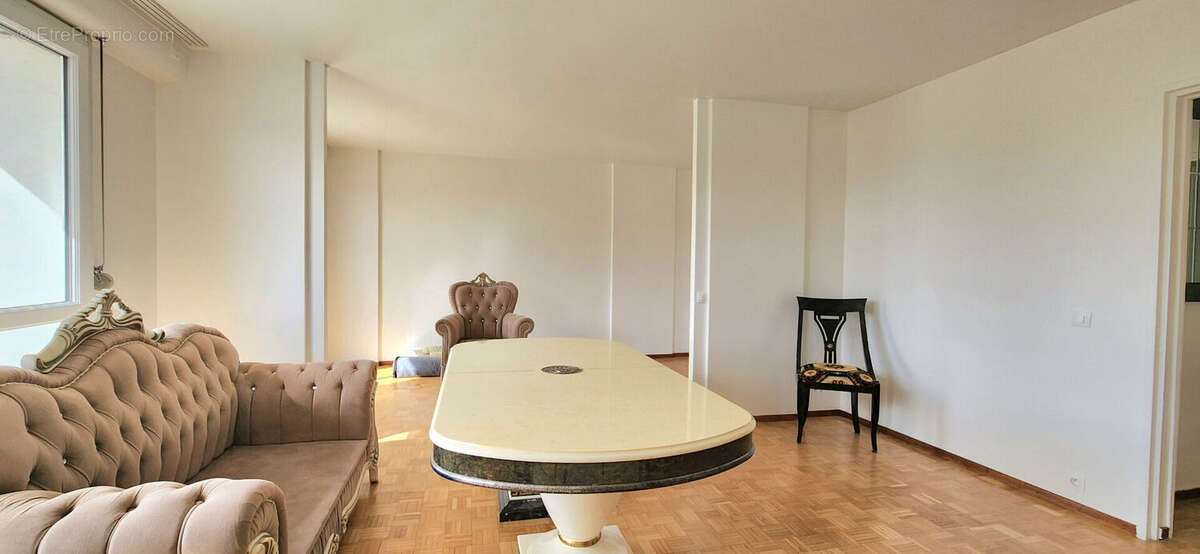 Appartement à SAINT-GRATIEN