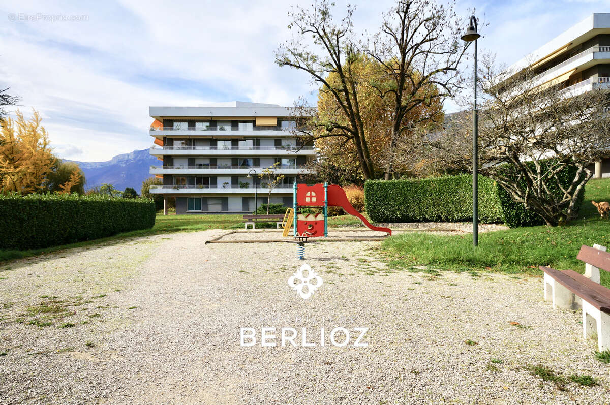 Appartement à MEYLAN