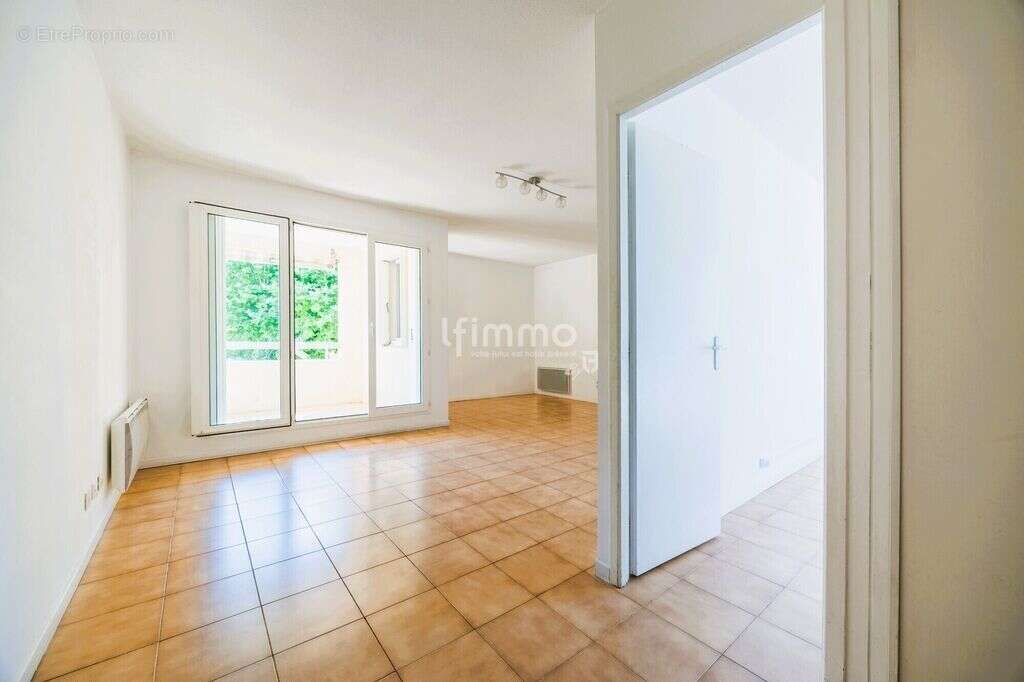 Appartement à MARSEILLE-12E