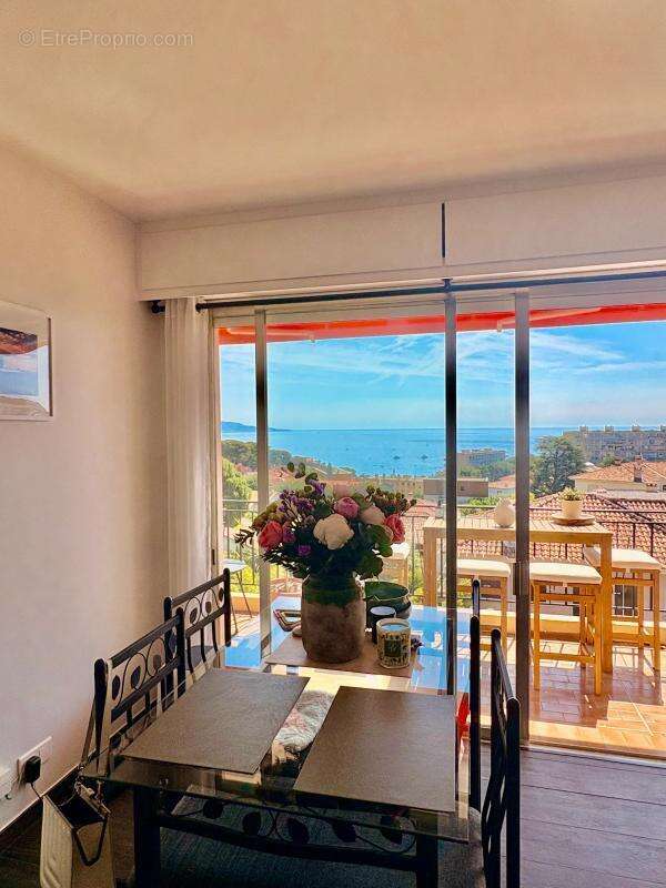 Appartement à ROQUEBRUNE-CAP-MARTIN