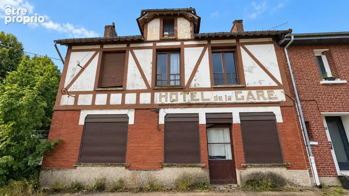 Maison à rénover 5 chambres - photo 1
