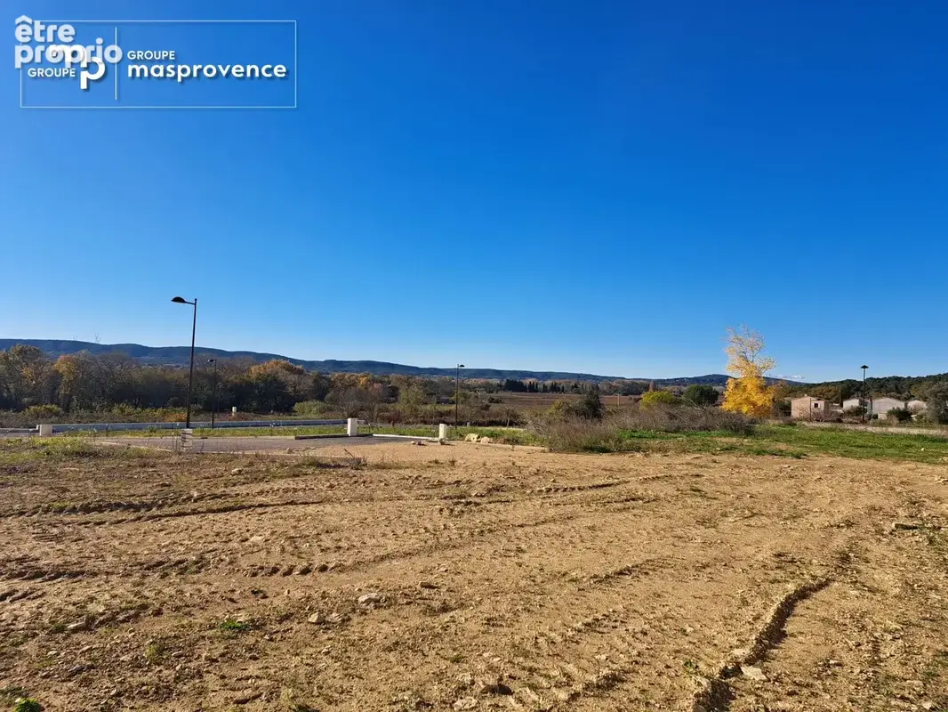 Terrain à LAUDUN-L'ARDOISE