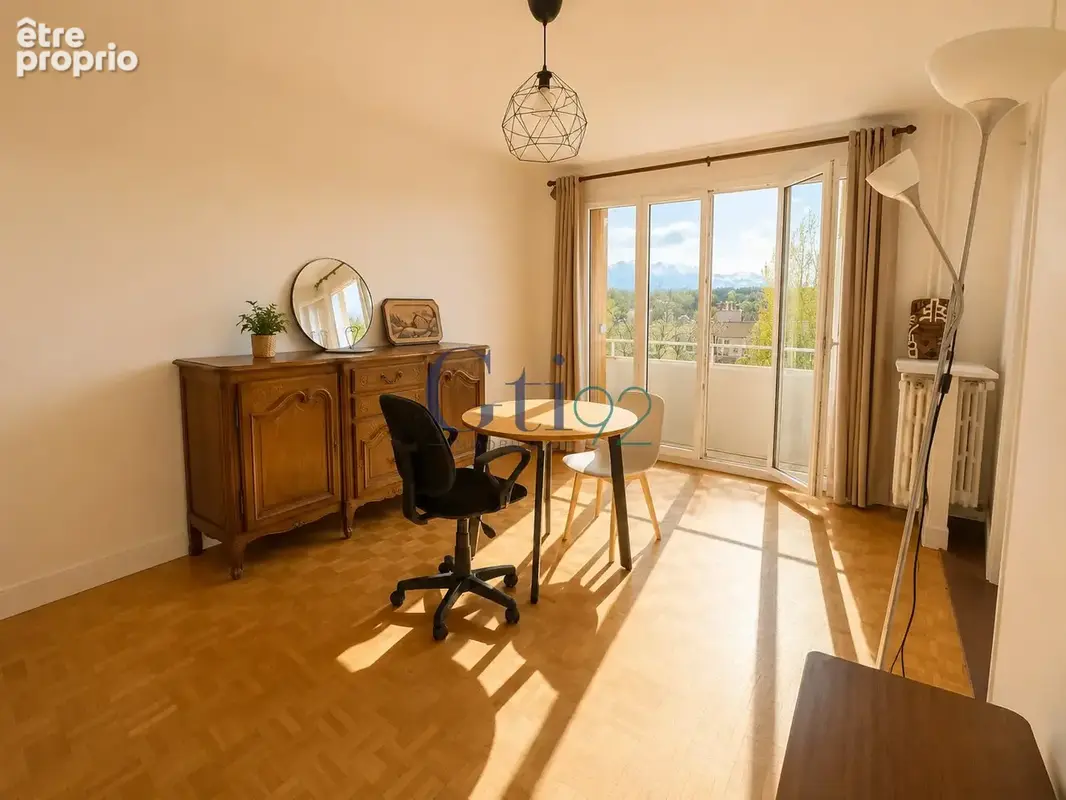 Apprtement traversant tres lumineux avec vue degagee - photo 2