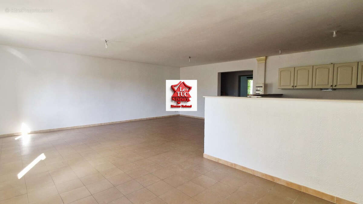 maison 149 m2 habitables 382 m2 de terrain 30130 pont saint esprit - photo 5
