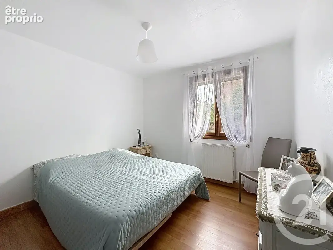Maison 5 pièces 200 m² à vendre à Saint-Julien-Les-Villas (10800) - photo 6