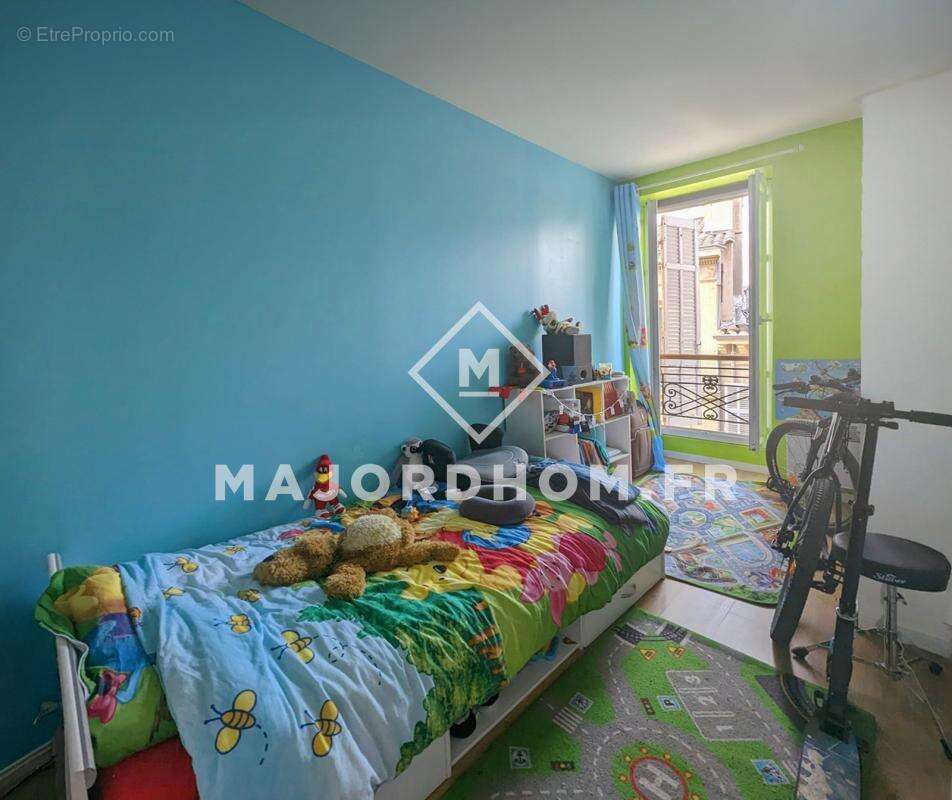 Appartement à MARSEILLE-1E