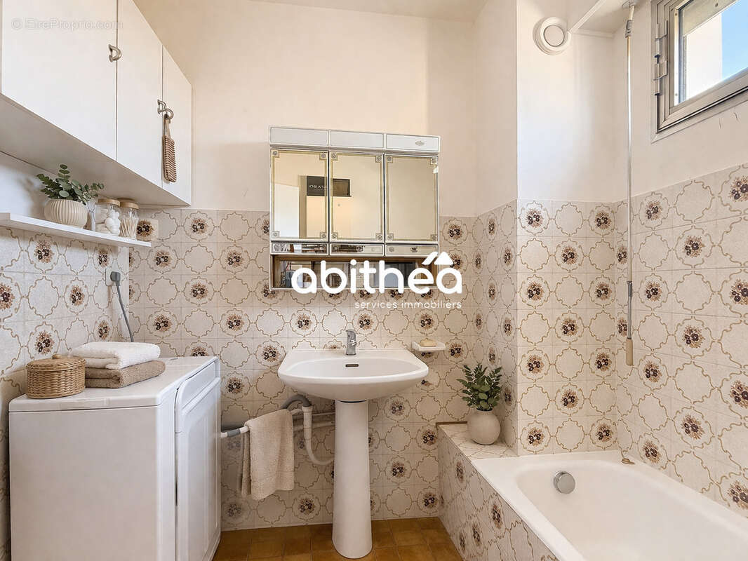 Appartement à MANDELIEU-LA-NAPOULE