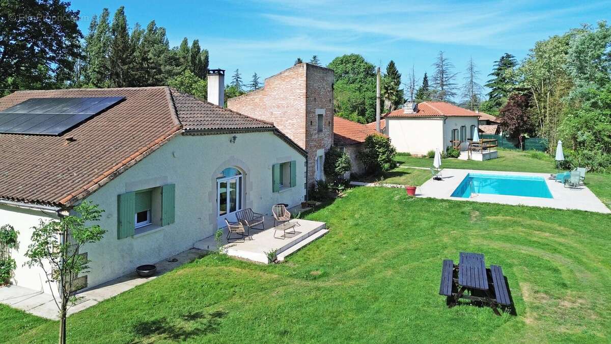 Propriété avec Gîtes au Bord de la Rivière Lot - photo 28