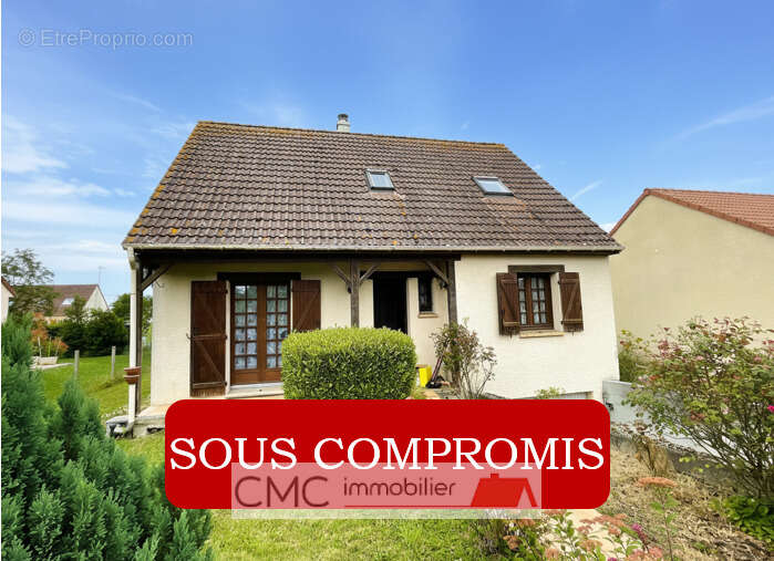 Maison à BEAUVILLIERS