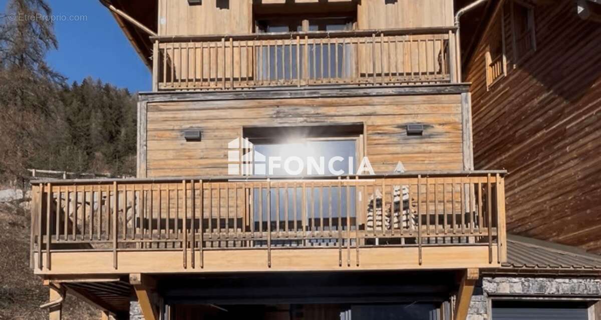 Maison à SAINT-ETIENNE-DE-TINEE