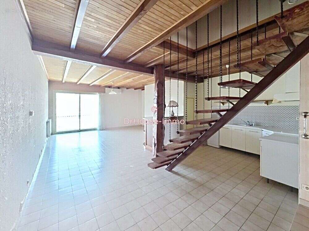 Maison 200 m² à Levignac-De-Guyenne  - photo 3