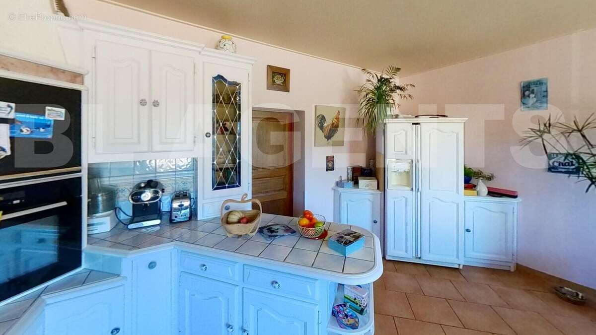 EMMANUEL-BROSSIER-Kitchen 1 - Maison à PRECIGNE