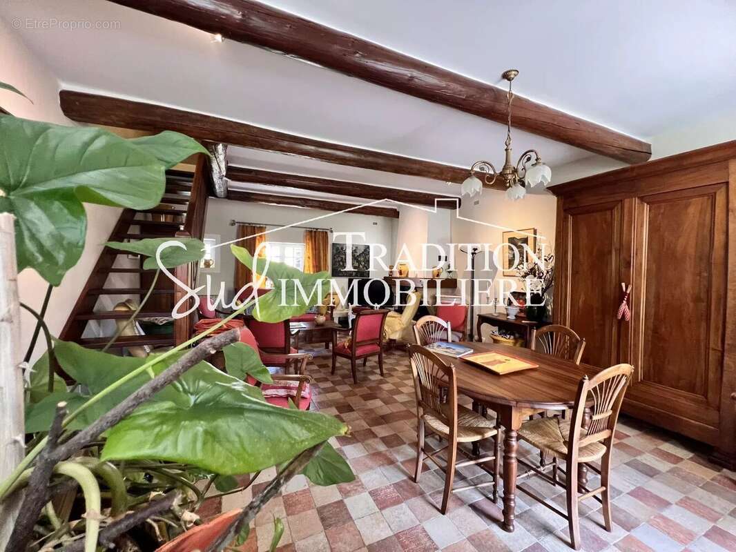 Maison à SAINT-ETIENNE-DU-GRES