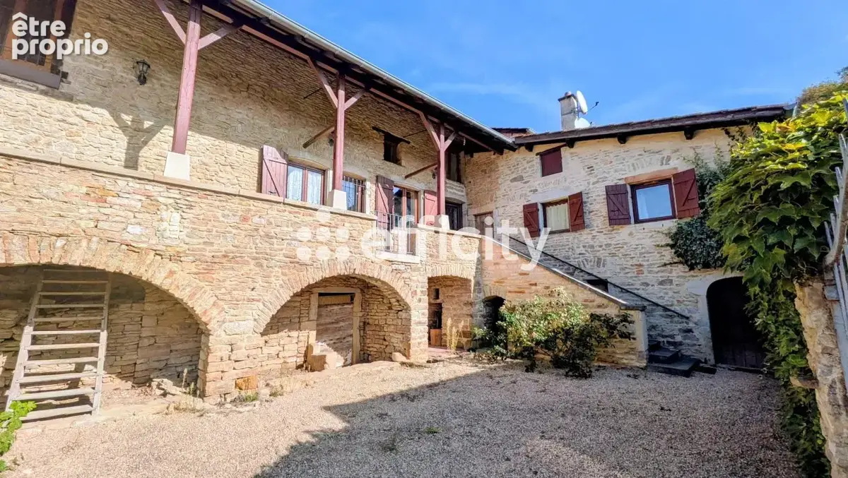 Photo Maison à Cluny au prix de 270 000€