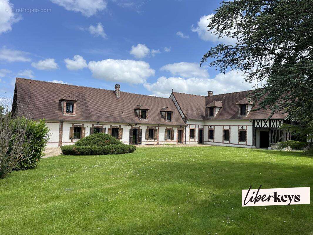 Propriété familiale avec piscine chauffée et maison d’amis – 500 m² aux portes de la Normandie, à 1h20 de Paris - photo 3