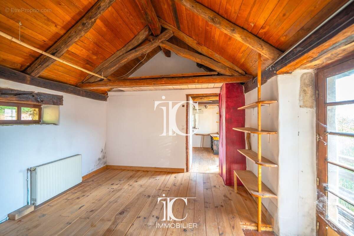Mas du xviii siècle à rénover  122 m² habitables  terrain de 522 m²  vue panoramique sur les cévennes - photo 11