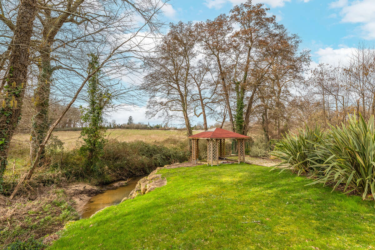 Maison à SAINT-SULPICE-ET-CAMEYRAC