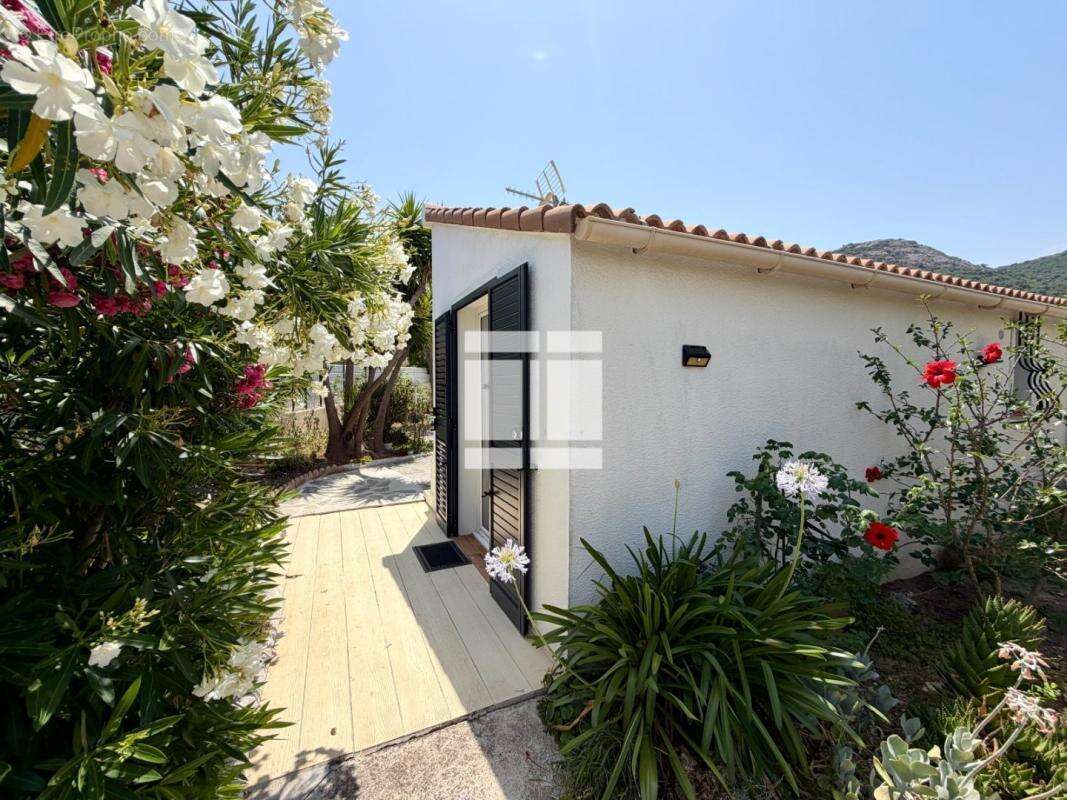 Maison de plain-pied avec vue exceptionnelle sur les domaines viticoles - photo 25