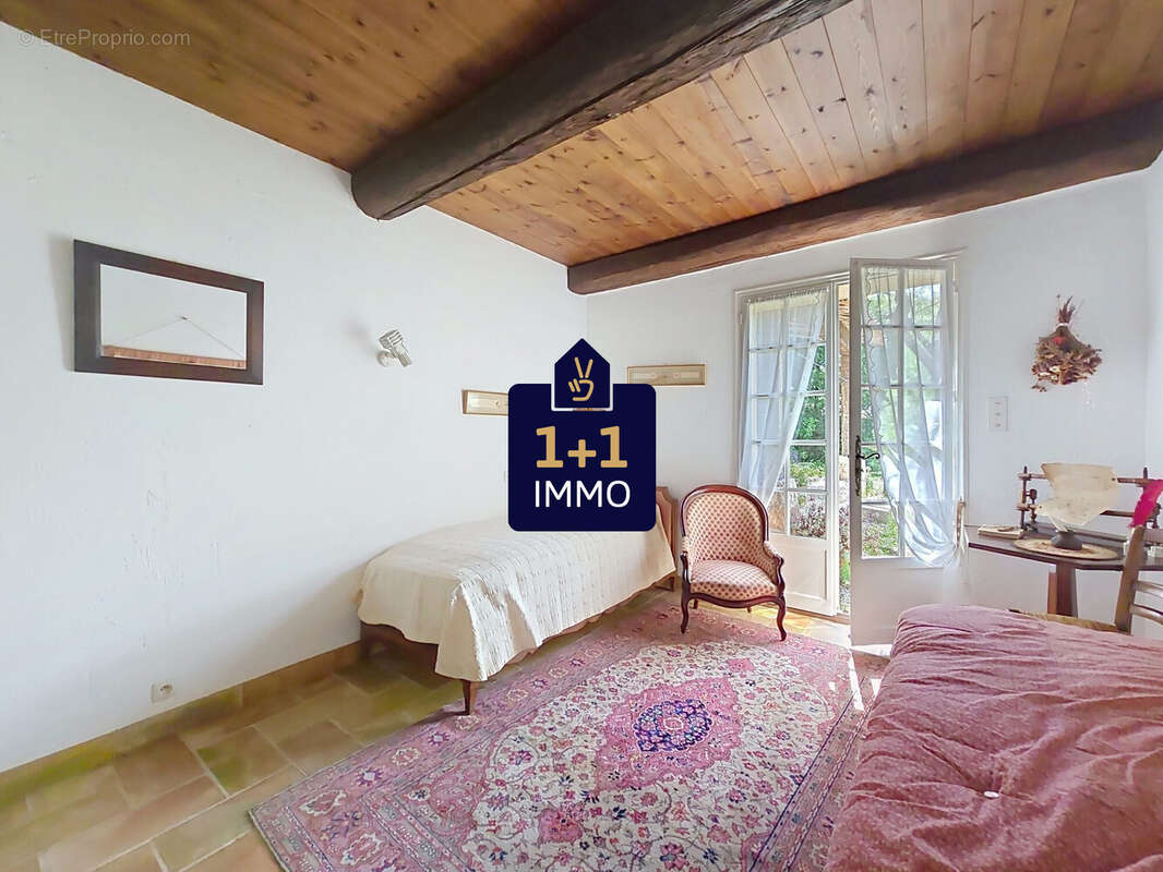 Maison à TOURRETTES