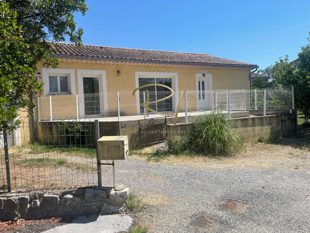 Maison de plain pied centre ville Ruoms - photo 3