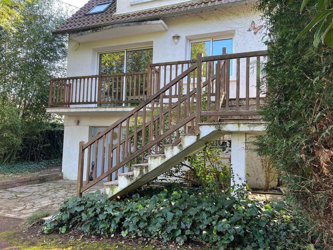 Photo 2 - Maison à SAINT-REMY-L'HONORE