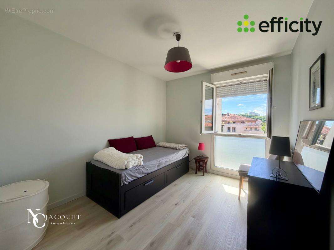 Appartement à LYON-9E
