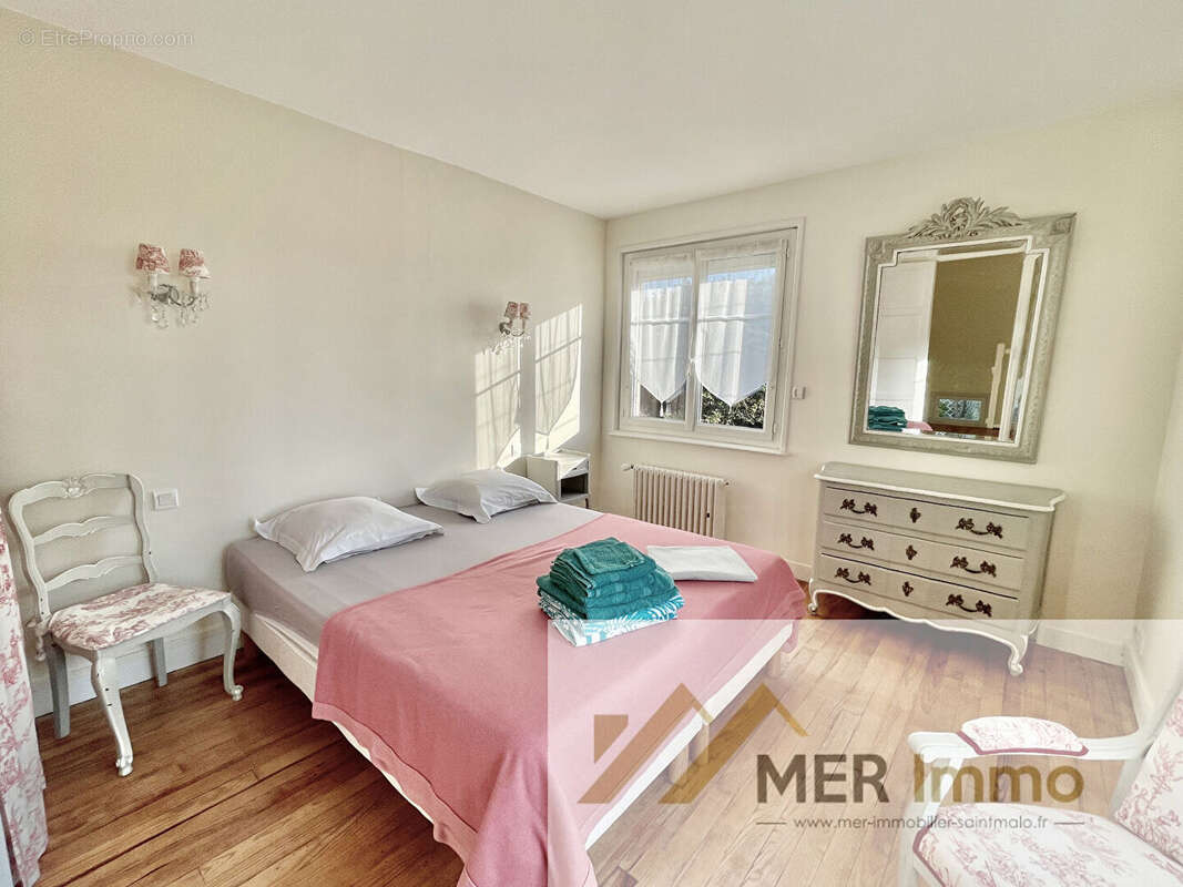 SAINT-MALO COURTOISVILLE - LES THERMES- Maison prête-à-vivre avec aperçus mer à proximité immédiate de la plage du Sillon et des - photo 6