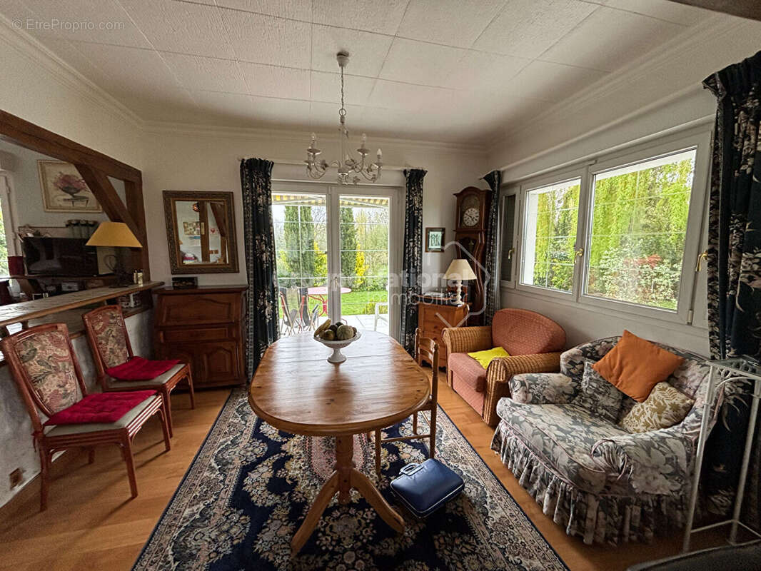 Maison à BERNEUIL-SUR-AISNE