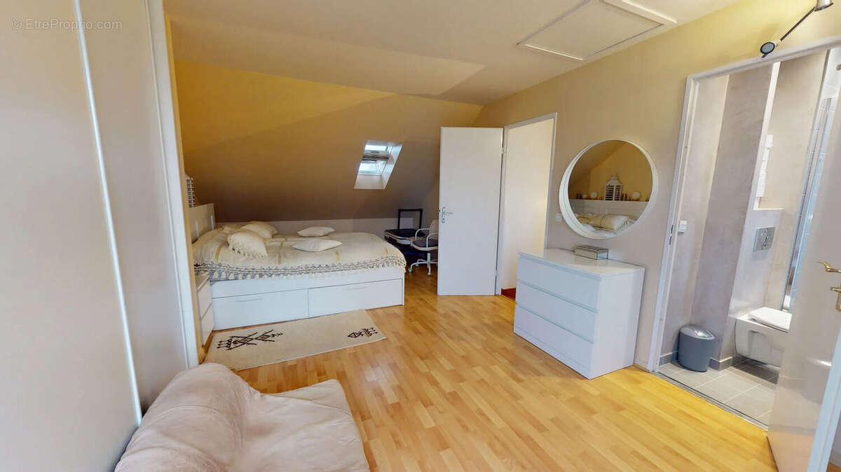 Appartement à SERRIS