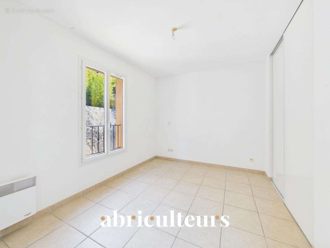 Maison à MARSEILLE-12E