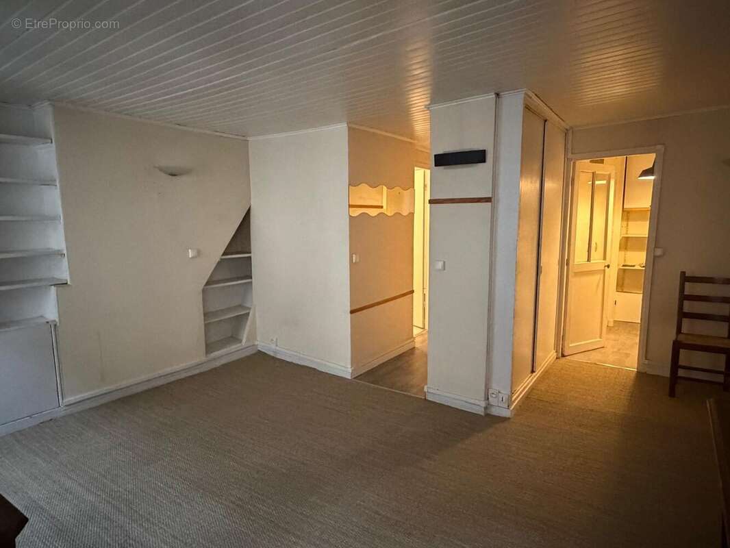 Appartement à PARIS-3E