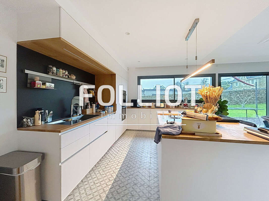 Maison à SAINT-PAIR-SUR-MER