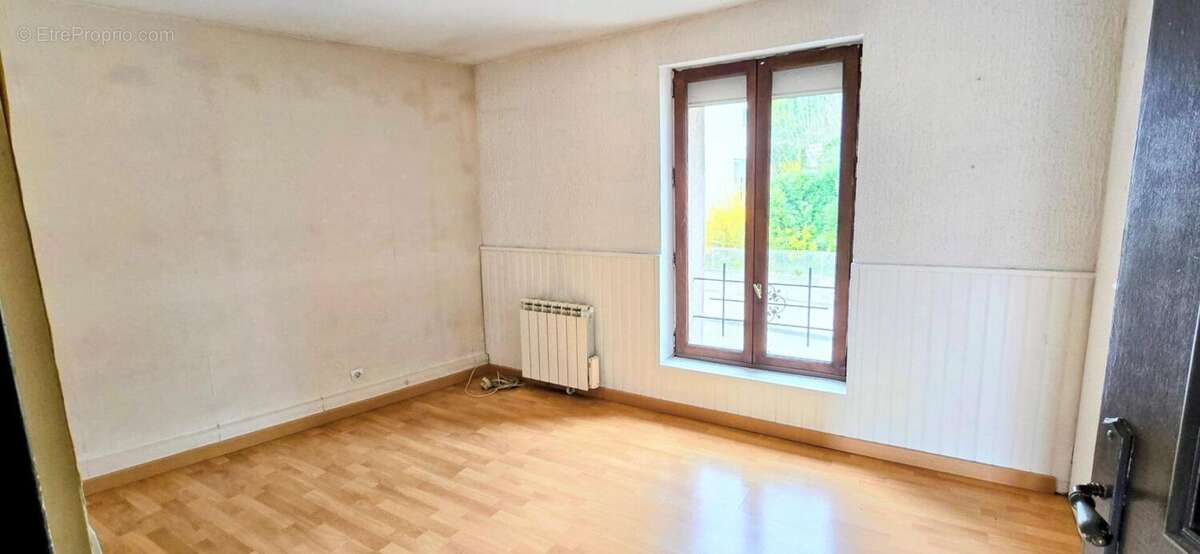 Maison à MIREBEAU-SUR-BEZE