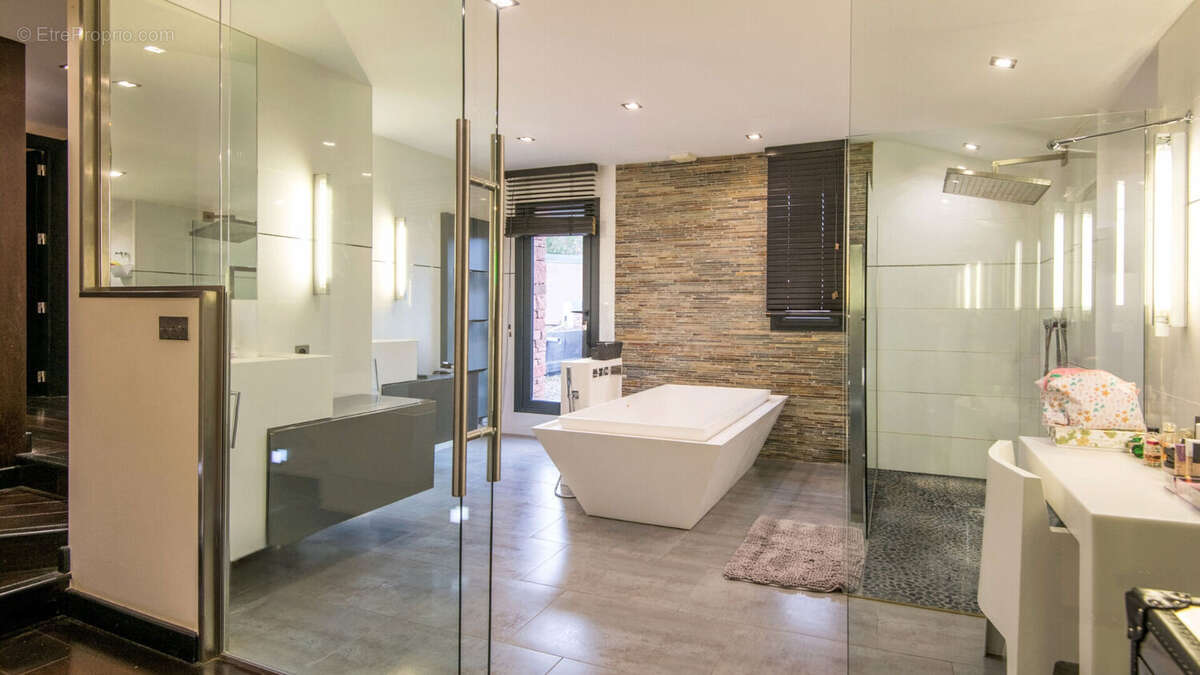 Maison à SAINT-AFFRIQUE