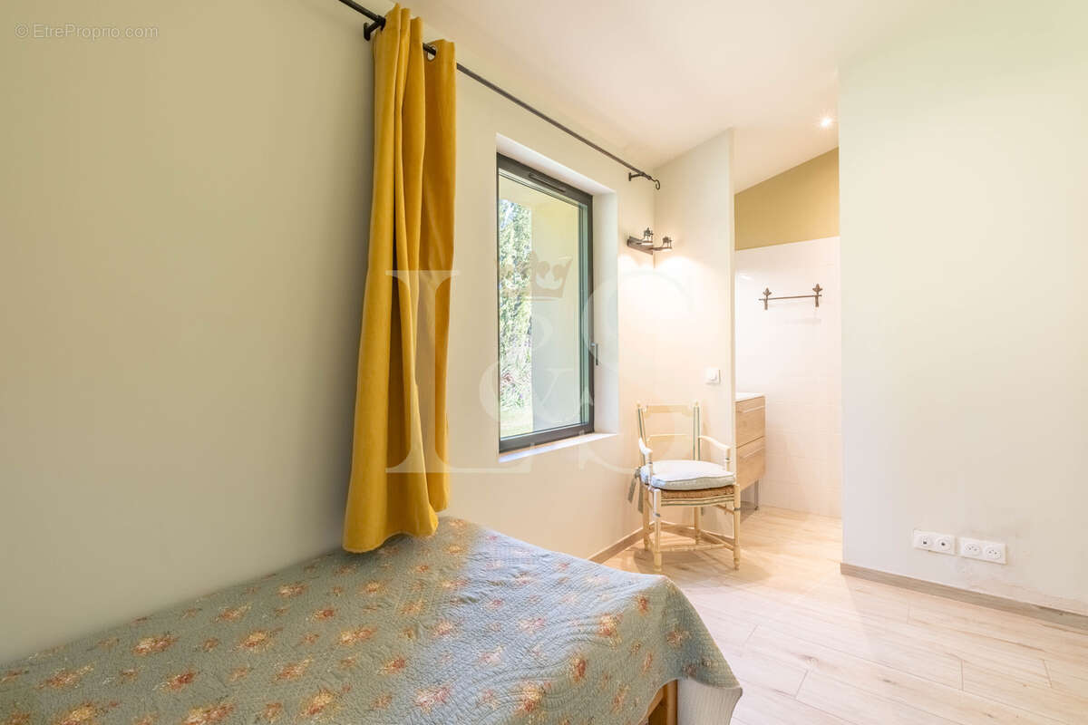 Maison à VAISON-LA-ROMAINE