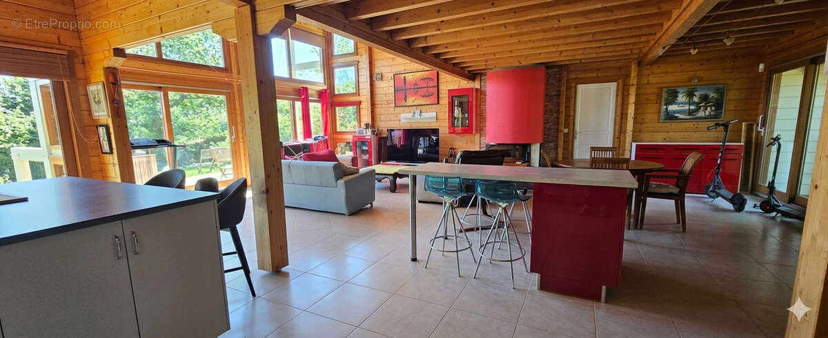Nayoux  , propriete  de 259 m² /  3650 m² - photo 4