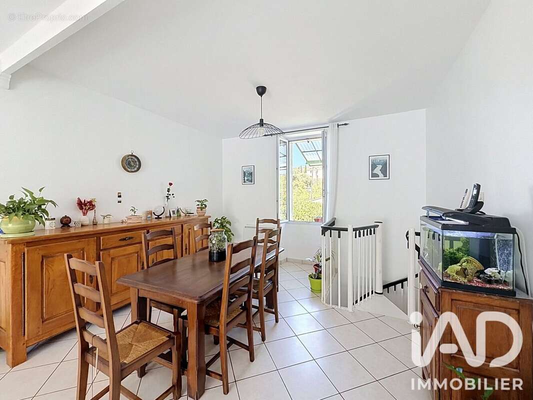 Maison 82 m² à Les Pennes-Mirabeau  - photo 7