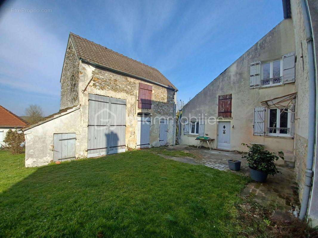 Maison à COULOMMIERS