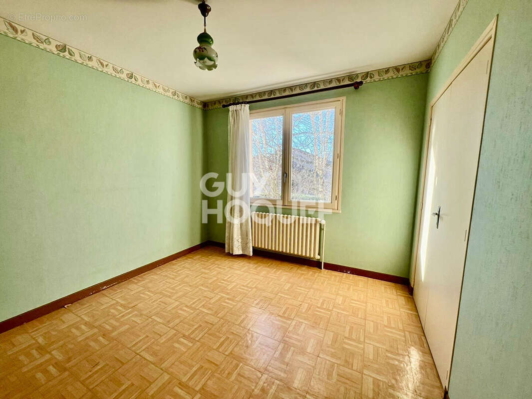 Maison à COGNAT-LYONNE