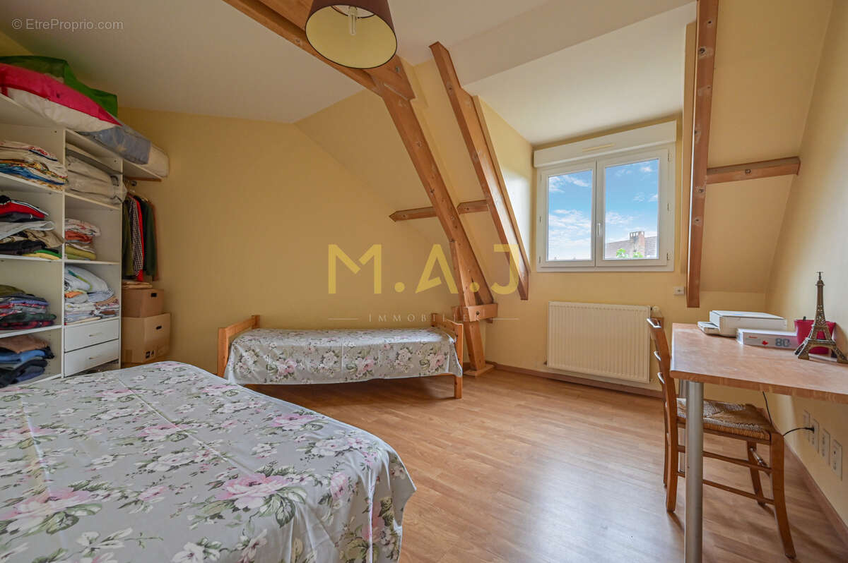 Maison à LE PERREUX-SUR-MARNE