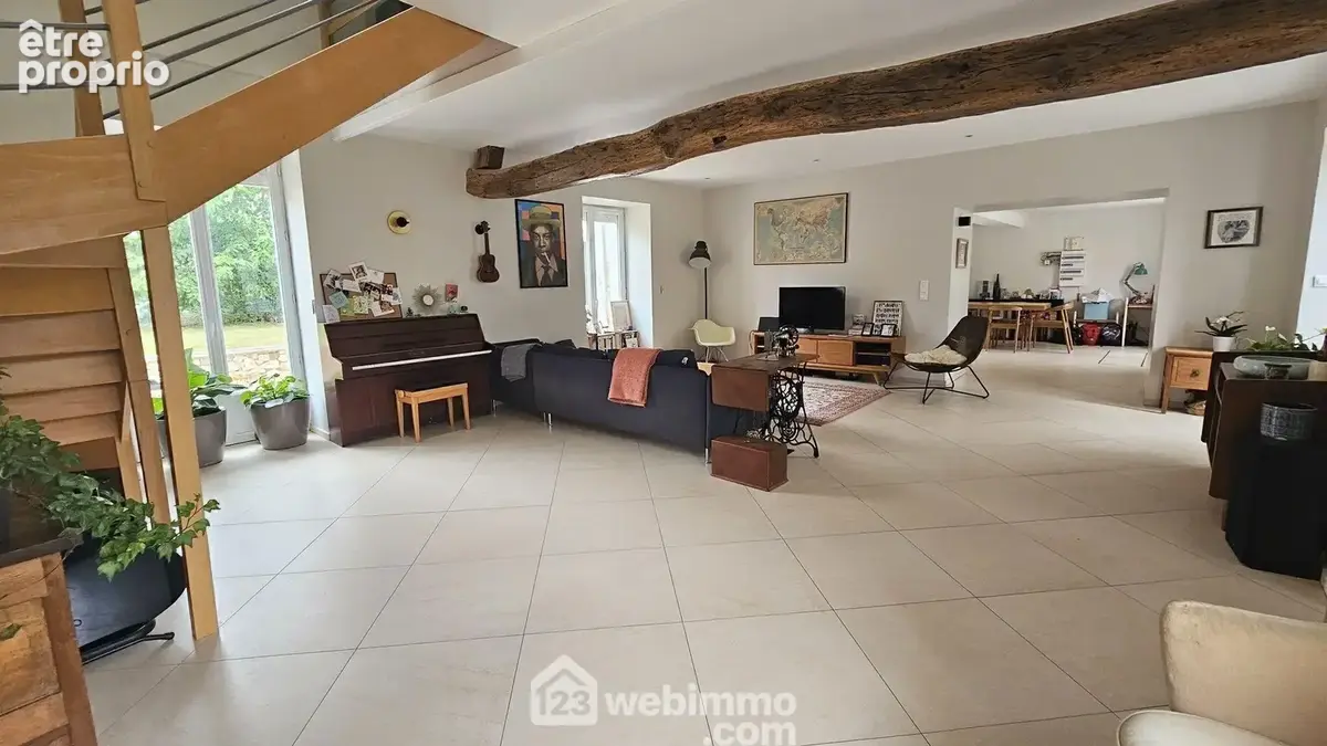 Le séjour vu sous un autre angle.