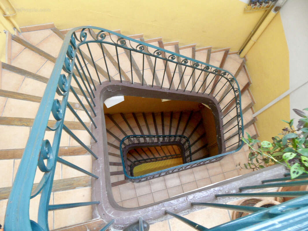 Appartement à MARSEILLE-7E