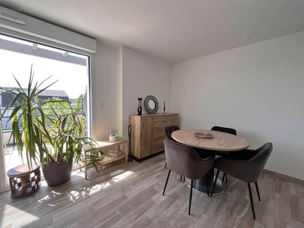 Appartement 65 m² à Saint-Louis  - photo 4