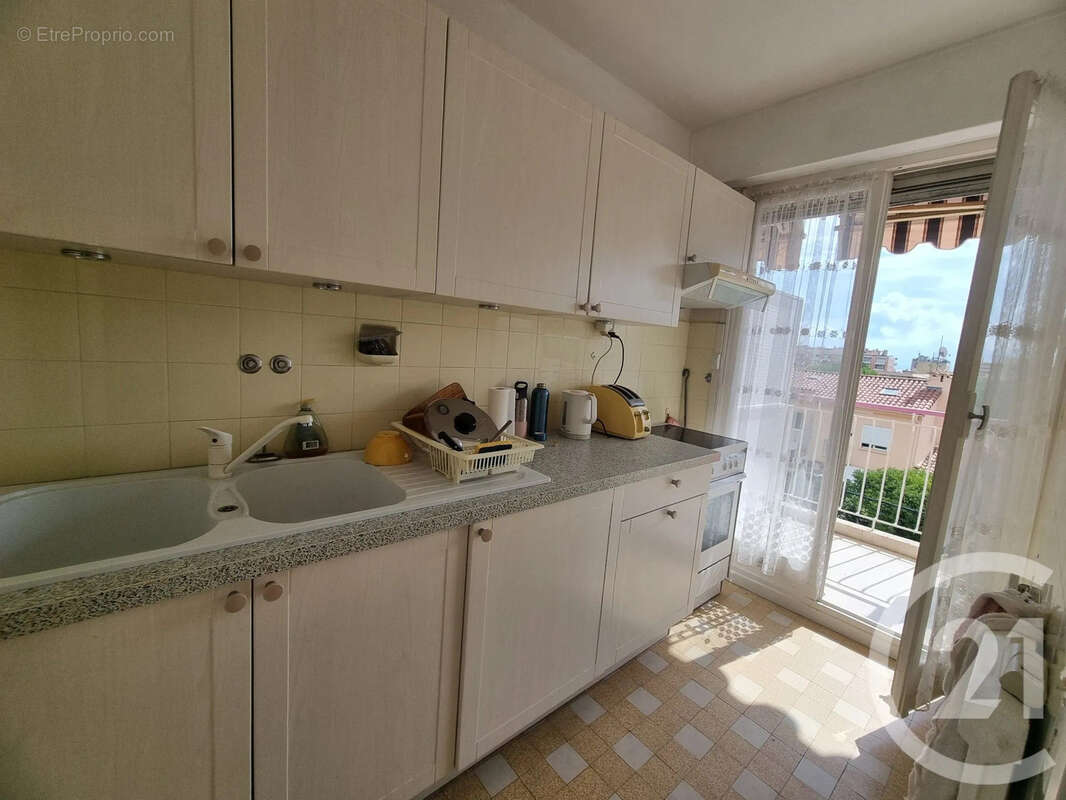 Appartement à ROQUEBRUNE-CAP-MARTIN