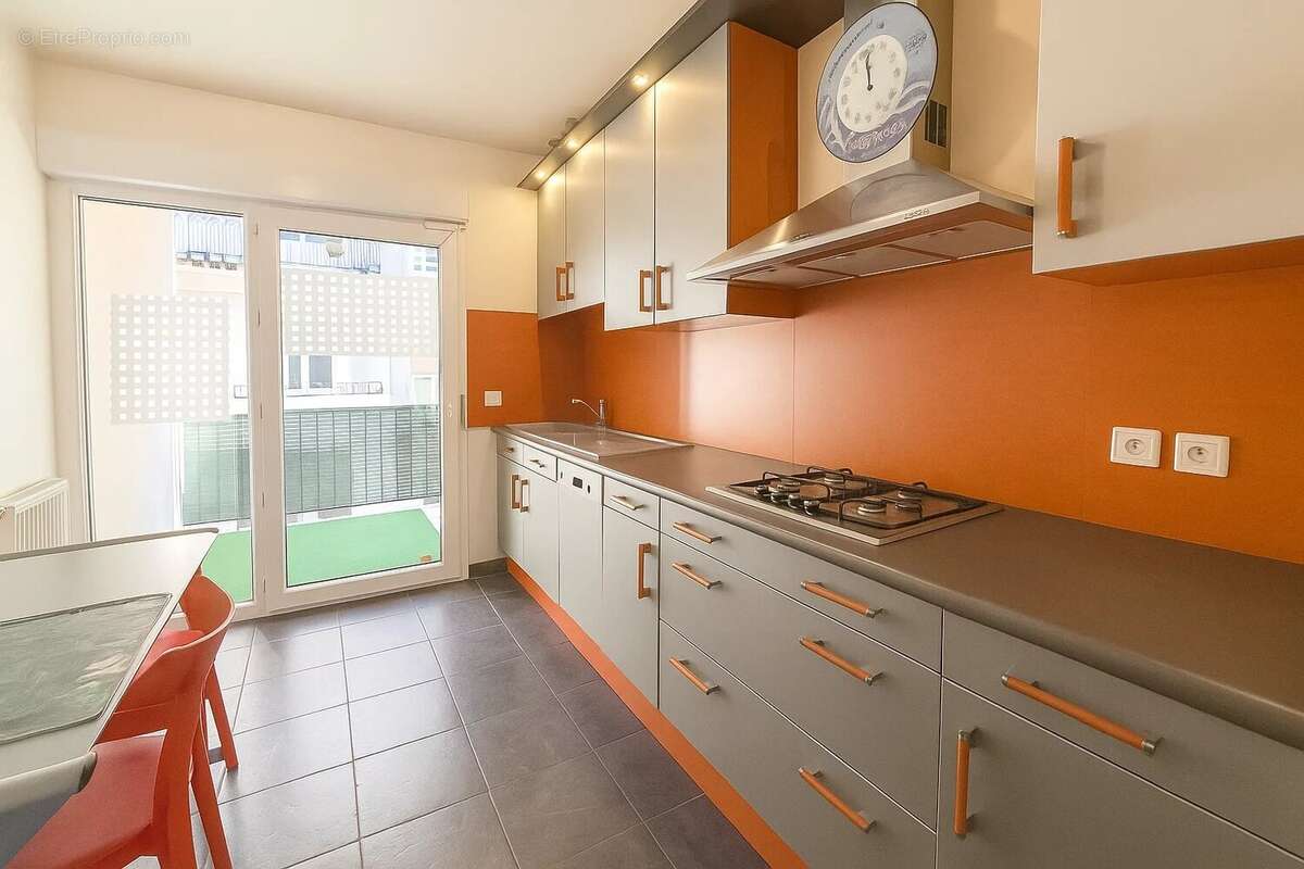Appartement à EVIAN-LES-BAINS