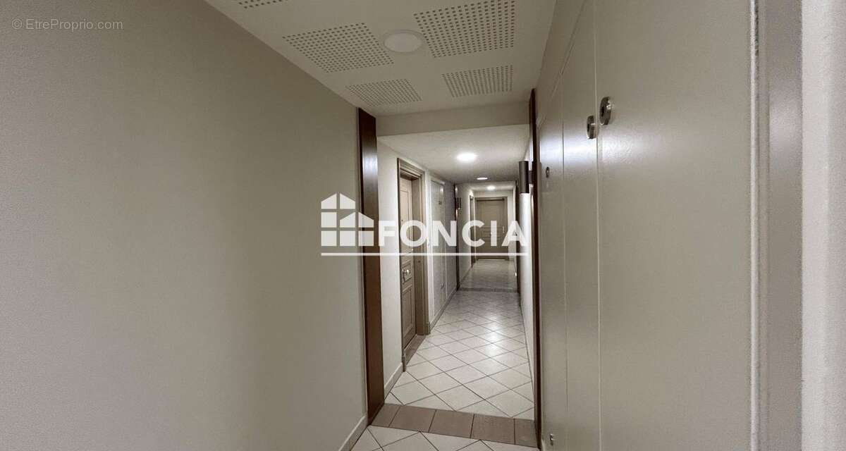 Appartement à LE LUC
