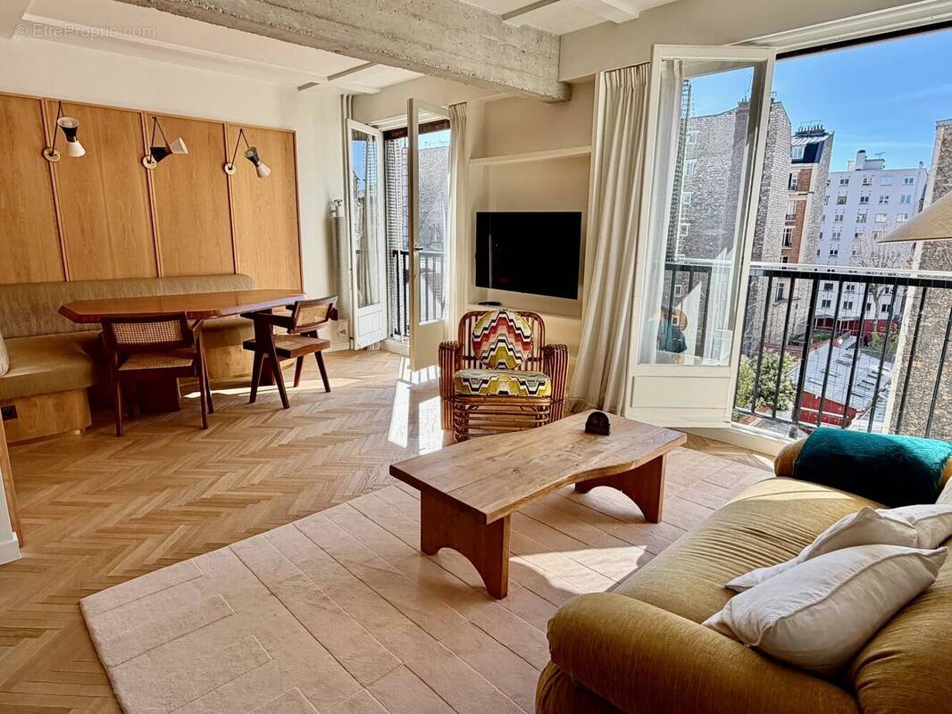 Appartement à PARIS-7E